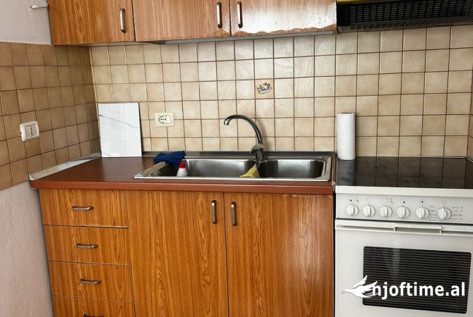 Shtepi me qera 1+1 ne Tirane - 550 Euro
