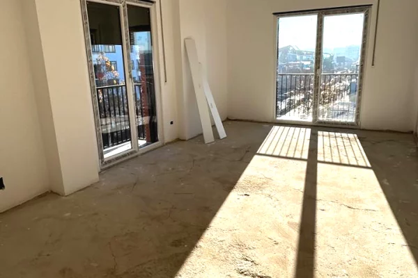 Apartment for sale in Tirana 2+1, Emty