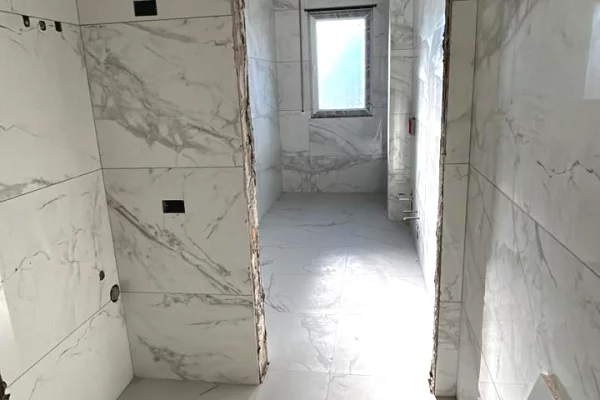 Apartment for sale in Tirana 2+1, Emty