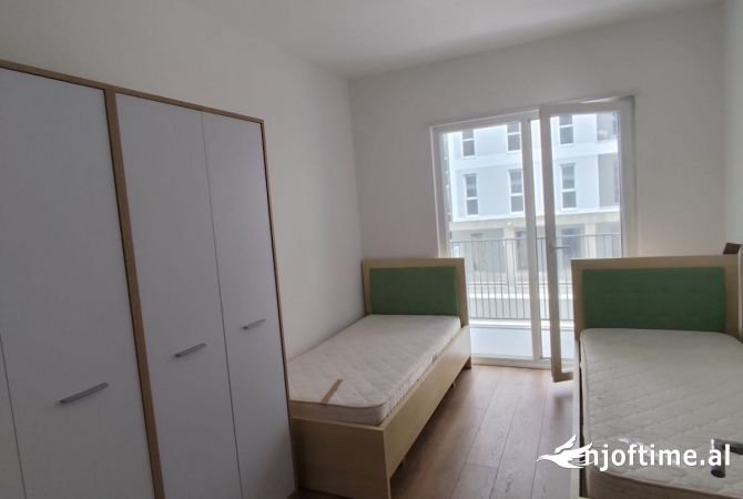 Shtepi me qera 2+1 ne Tirane - 450 Euro