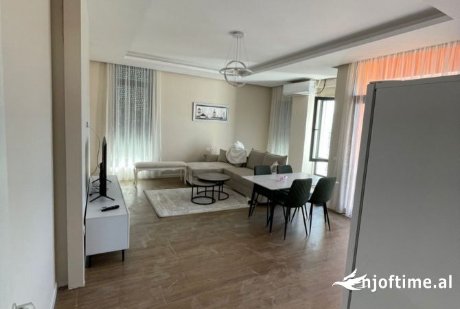 Apartament 2+1 me qera tek Ish Dogana