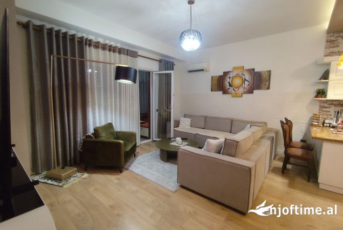Shtepi ne shitje 2+1 ne Tirane - 200,000 Euro