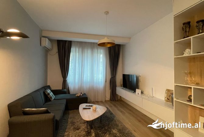 Shtepi me qera 1+1 ne Tirane - 550 Euro