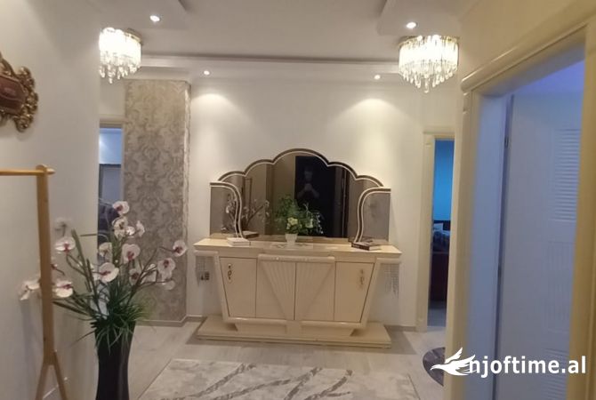 Shtepi ne shitje 3+1 ne Tirane - 265,000 Euro