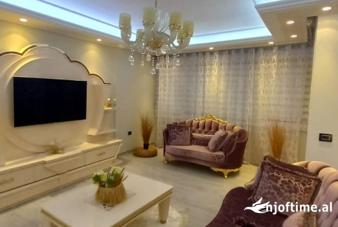Shtepi ne shitje 3+1 ne Tirane - 265,000 Euro