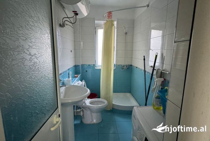 Shtepi me qera 2+1 ne Tirane - 450 Euro