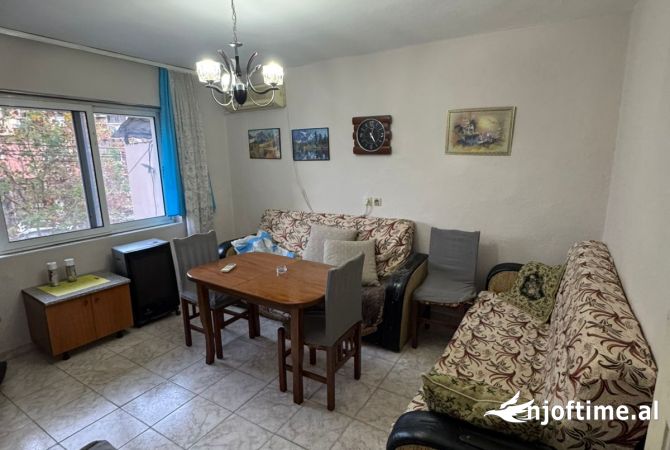 Shtepi me qera 2+1 ne Tirane - 450 Euro