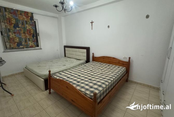 Shtepi me qera 2+1 ne Tirane - 550 Euro