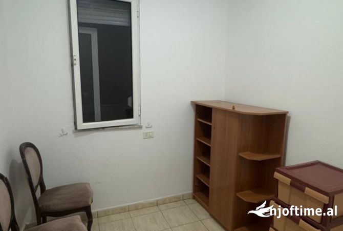Shtepi me qera 2+1 ne Tirane - 550 Euro