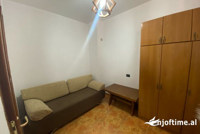 Shtepi me qera 2+1 ne Tirane - 500 Euro