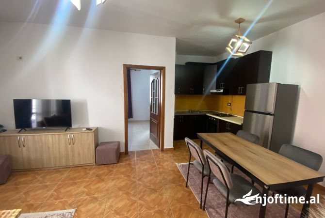 Shtepi me qera 2+1 ne Tirane - 500 Euro