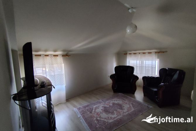 Shtepi me qera 2+1 ne Tirane - 450 Euro