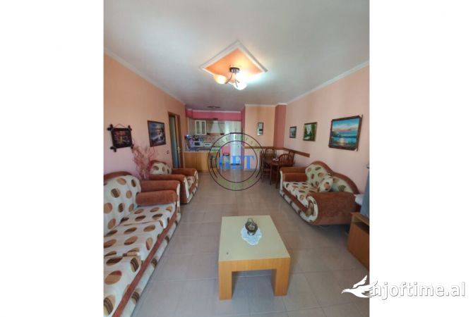 Shtepi me qera 1+1 ne Durres - 300 Euro