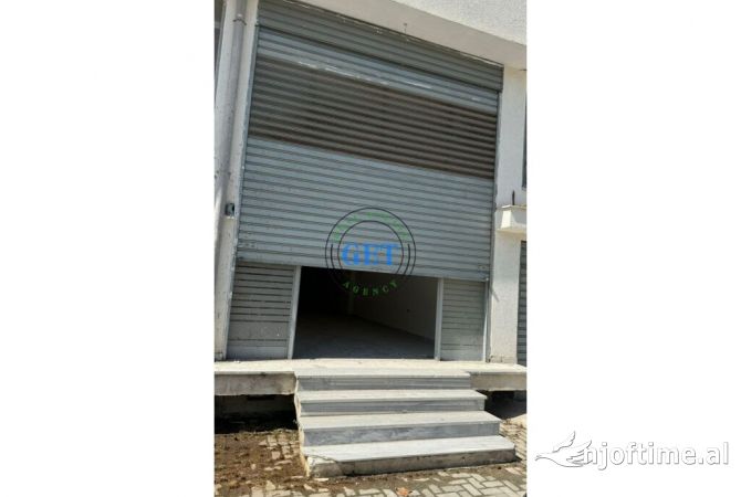 Ambiente Commerciale in Vendita 1+1 a Durazzo - 86,000 Euro