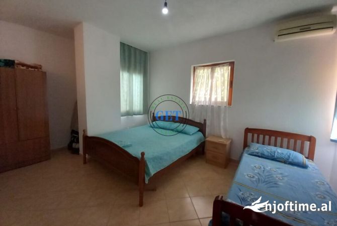 Shtepi me qera 1+1 ne Durres - 300 Euro