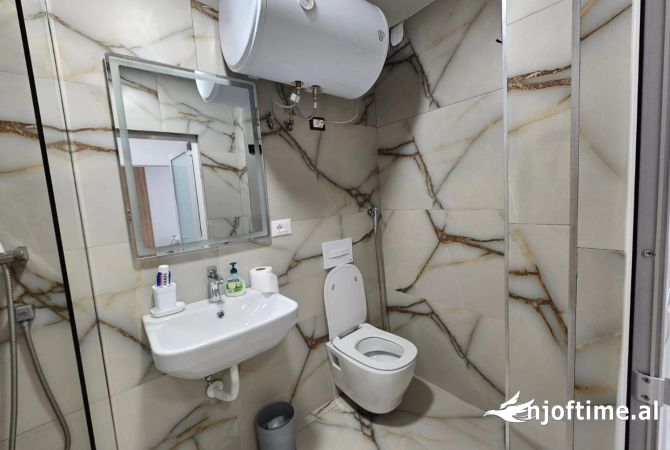 Shtepi me qera Apartament ne Tirane, 2+1, Mobilimi E mobiluar, Pagesa 500  Euro.