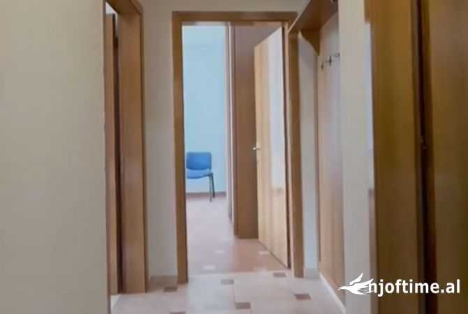 Shtepi me qera 2+1 ne Tirane - 75,000 Leke