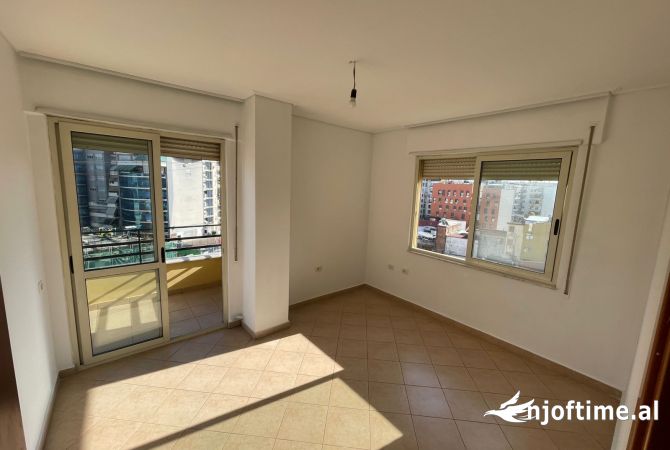 Shtepi me qera 2+1 ne Tirane - 450 Euro