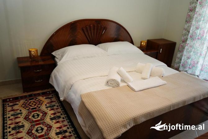 Shtepi me qera 2+1 ne Tirane - 800 Euro