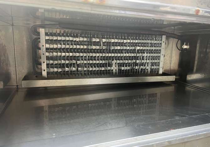 Frigorifer per biznes