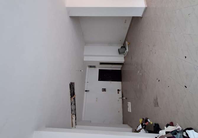 Shitet Ambient Biznesi – 80m2, Shkembi i Kavajes