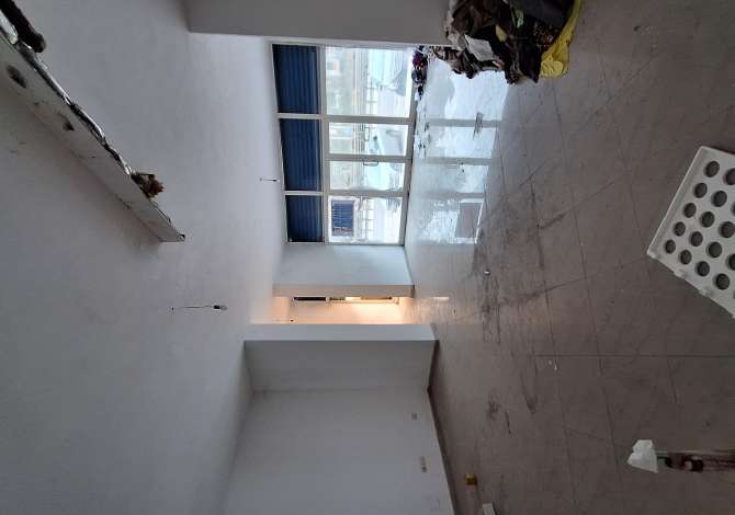 Shitet Ambient Biznesi – 80m2, Shkembi i Kavajes