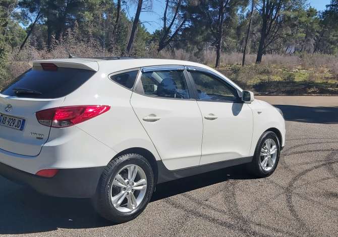 Makina ne shitje  ne Elbasan - 11,000 Euro