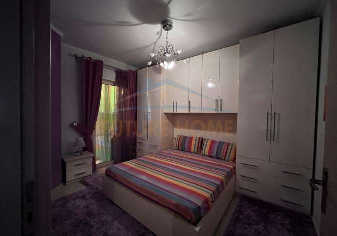 Shtepi me qera 2+1 ne Tirane - 800 Euro
