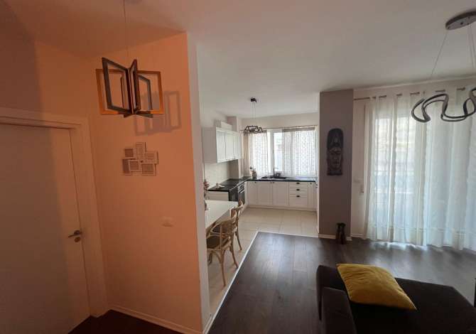 Shtepi me qera 2+1 ne Tirane - 700 Euro