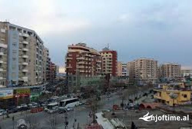 Shtepi me qera 2+1 ne Tirane - 400 Euro