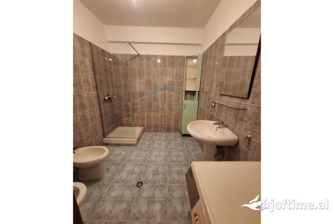 Shtepi ne shitje 2+1 ne Tirane - 159,000 Euro