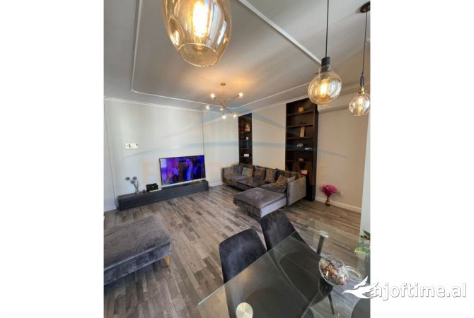 Shtepi ne shitje 2+1 ne Tirane - 230,000 Euro