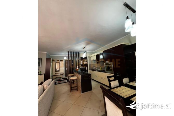 Shtepi ne shitje 2+1 ne Tirane - 150,000 Euro