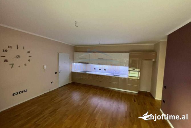 Shtepi ne shitje 1+1 ne Tirane - 140,000 Euro