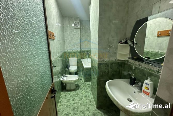 Shtepi ne shitje 3+1 ne Tirane - 275,000 Euro