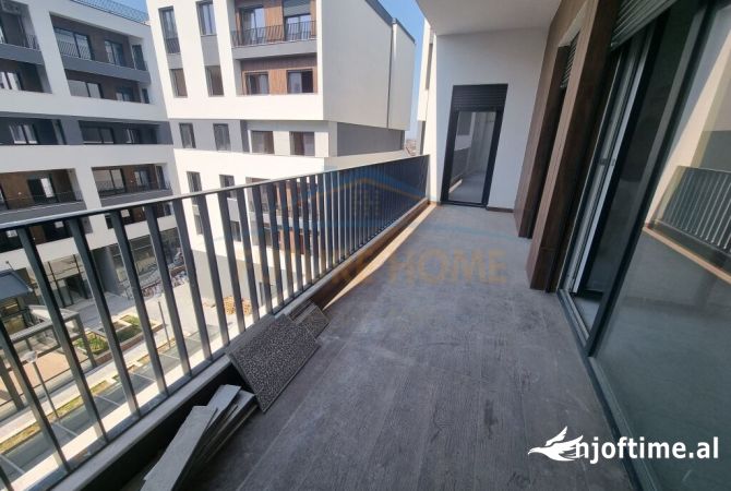 Shtepi ne shitje Apartament ne Tirane, 2+1, Mobilimi Bosh, pa mobiluar, Pagesa 140,000  Euro.