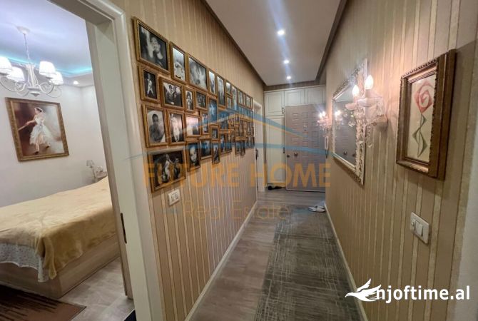 Shtepi ne shitje Apartament ne Tirane, 2+1, Mobilimi E mobiluar, Pagesa 155,000  Euro.