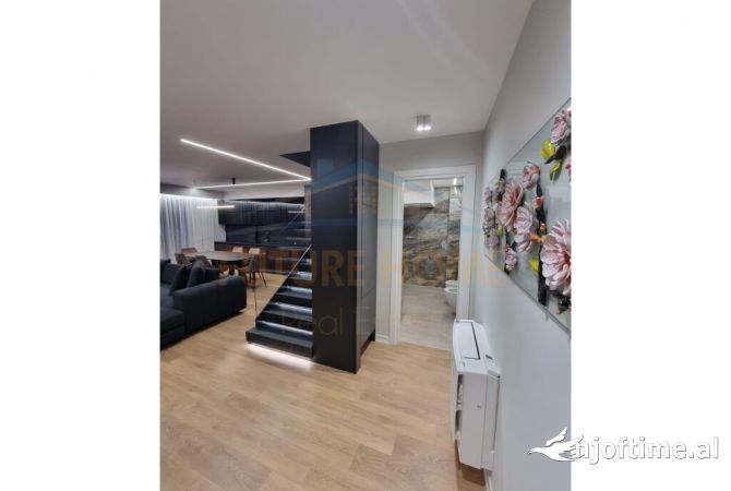 Shtepi ne shitje 3+1 ne Tirane - 440,000 Euro