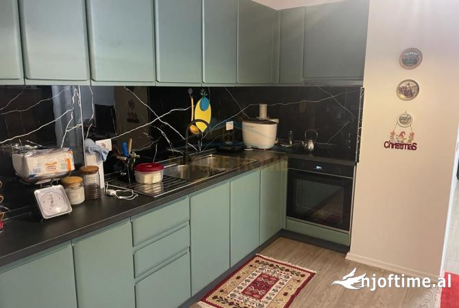 Shtepi ne shitje Apartament ne Tirane, 2+1, Mobilimi E mobiluar, Pagesa 105,000  Euro.