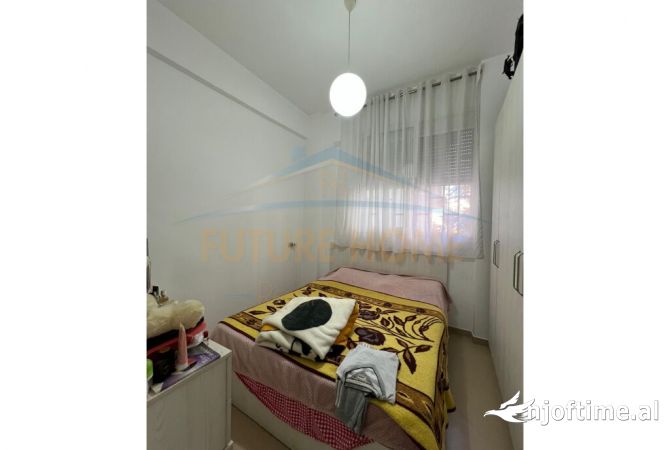 Shtepi ne shitje Apartament ne Tirane, 1+1, Mobilimi E mobiluar, Pagesa 60,000  Euro.