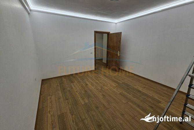 Shtepi ne shitje 2+1 ne Tirane - 260,000 Euro