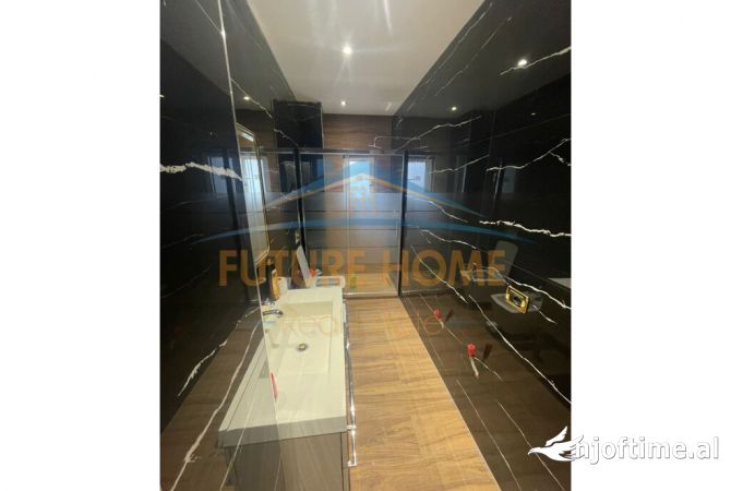 Shtepi ne shitje Apartament ne Tirane, 2+1, Mobilimi E mobiluar, Pagesa 280,000  Euro.