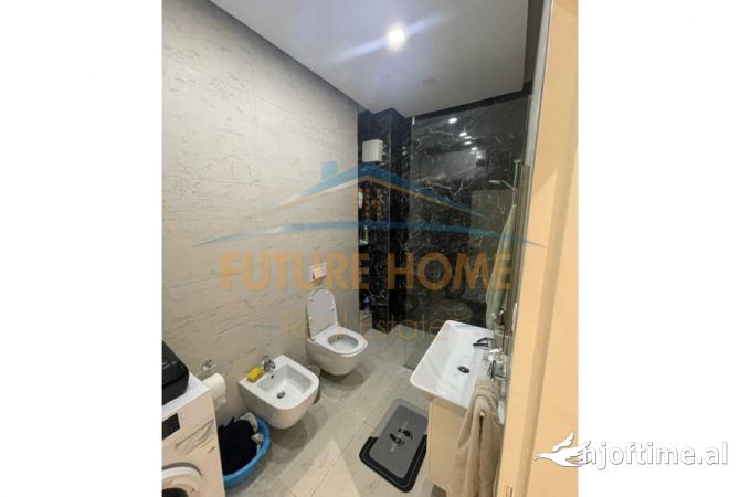 Shtepi ne shitje Apartament ne Tirane, 1+1, Mobilimi E mobiluar, Pagesa 140,000  Euro.