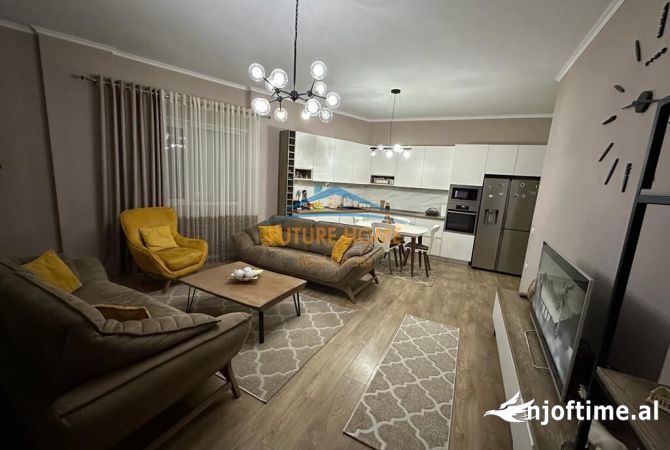 Shtepi me qera Apartament ne Tirane, 2+1, Mobilimi E mobiluar, Pagesa 700  Euro.