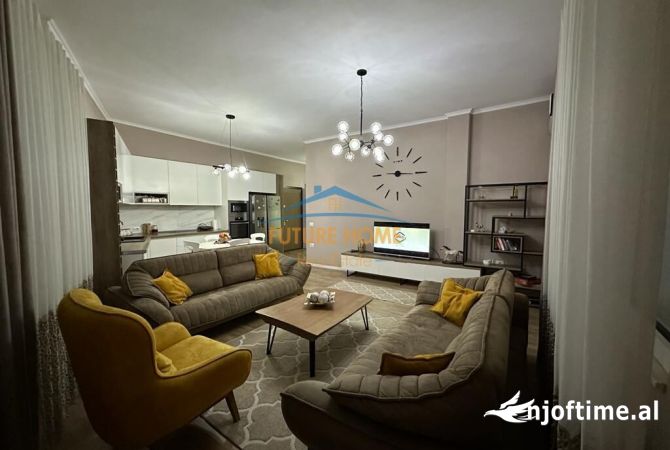 Shtepi me qera 2+1 ne Tirane - 700 Euro