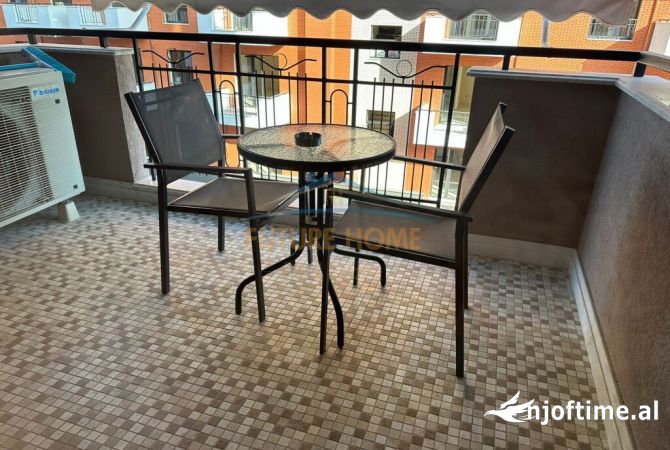 Shtepi me qera Apartament ne Tirane, 2+1, Mobilimi E mobiluar, Pagesa 1,200  Euro.