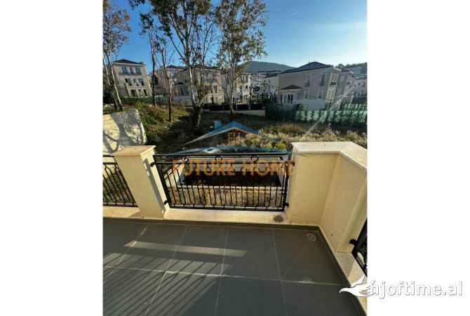 Shtepi ne shitje Vila Luksoze ne Tirane, 4+1, Mobilimi Bosh, pa mobiluar, Pagesa 1,000,000  Euro.