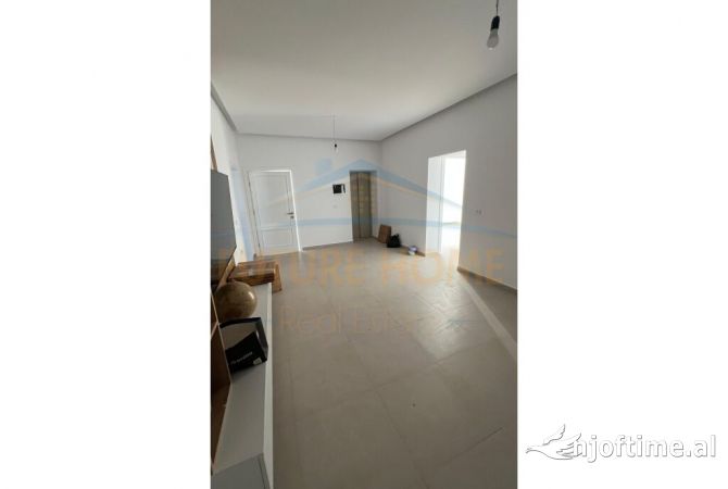 Shtepi me qera 3+1 ne Tirane - 750 Euro