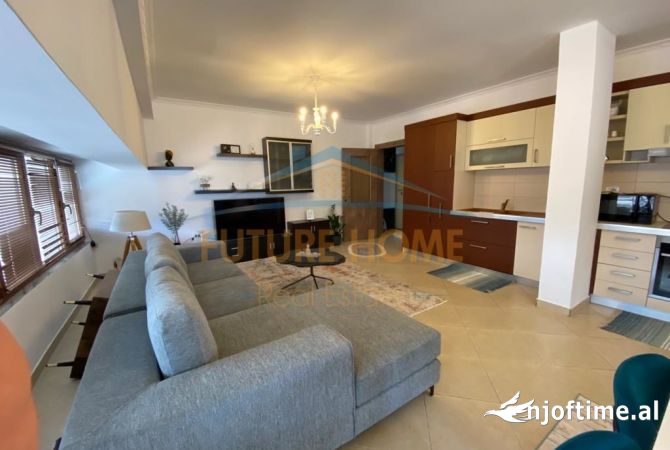 Shtepi me qera 2+1 ne Tirane - 1,000 Euro