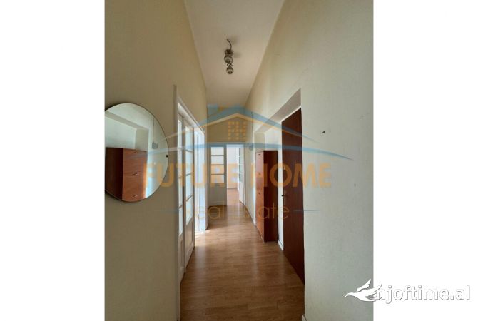 Shtepi me qera 2+1 ne Tirane - 600 Euro